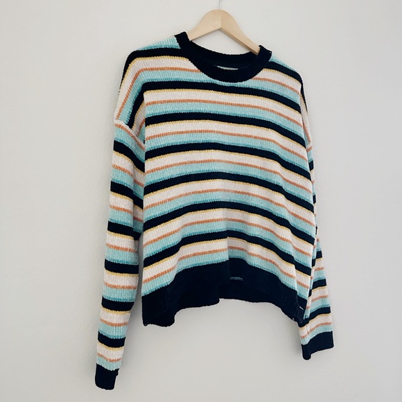 NEW Volcom Bubble Tease Chenille Sweater - Picture 4 of 10